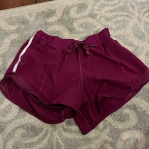 Lululemon magenta hotty hot shirts size 4